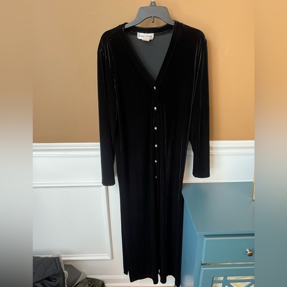 VTG Ronni Nicole Black Velvet Maxi Dress w/Matching Velvet Long Cardigan Size 16 - Picture 5 of 8